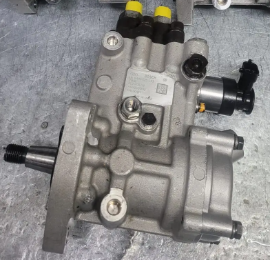 0445025043 CB 18 Bosch New Fuel Pump for Ashok Leyland