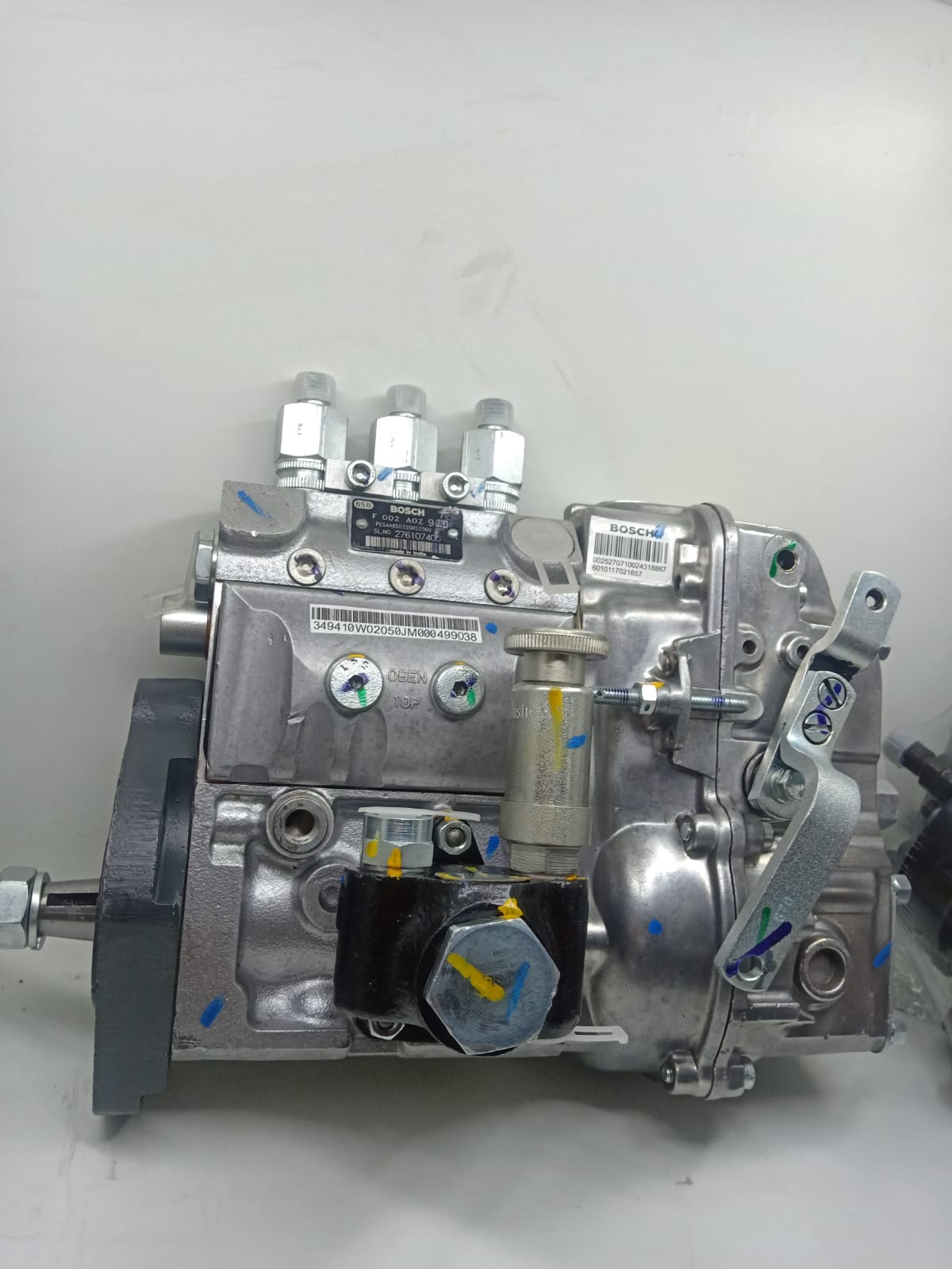 INLINE PUMP NEW BOSCH  PART NO - F002A0Z929 1 MONTH WARRANTY