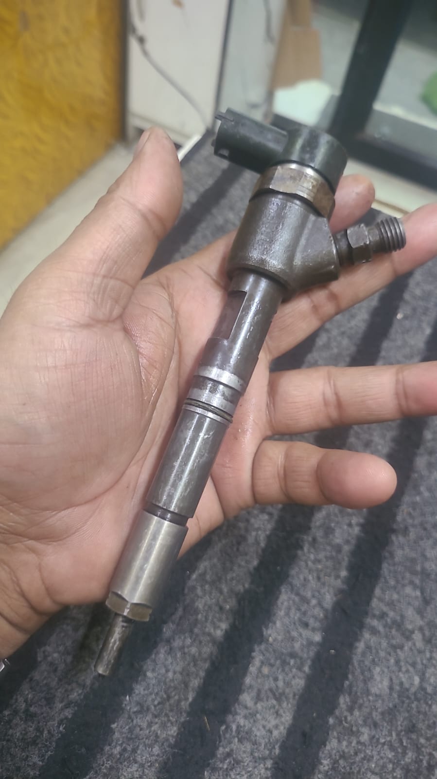 Mahindra Supro BS4 0445110746 Recon Bosch Injector