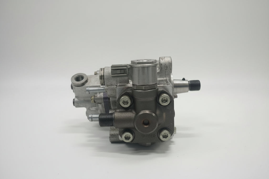 Toyota Innova Crysta & Fortuner Diesel Fuel Pump 22100-0E040 | Denso OEM