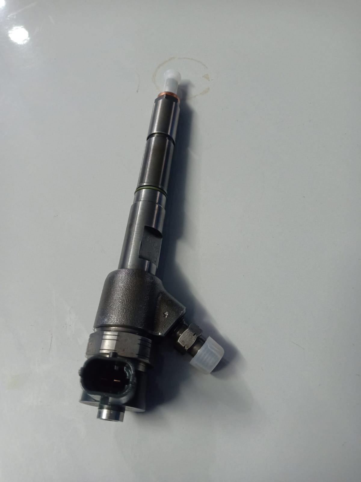 0445110557 New Bosch Injector For Mahindra Bolero BS4